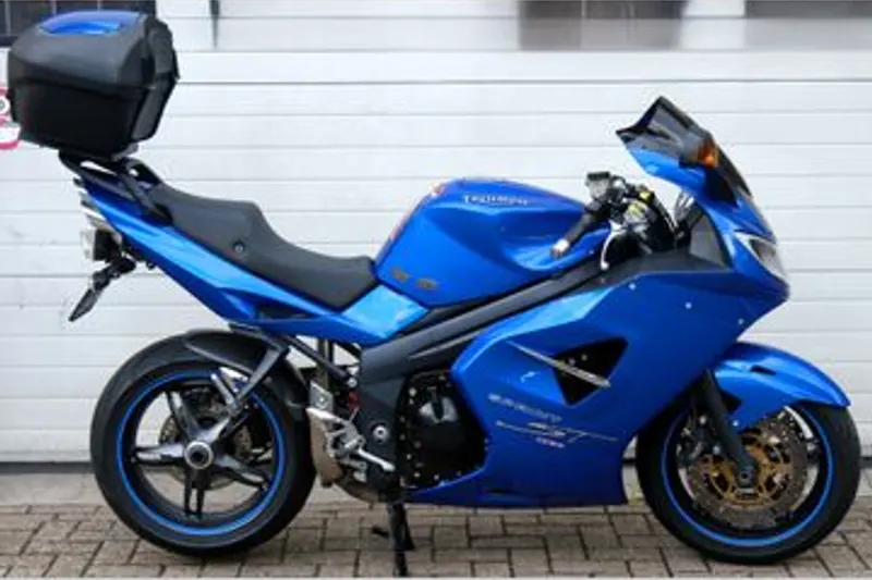 Triumph Sprint ST 1050 (2005)