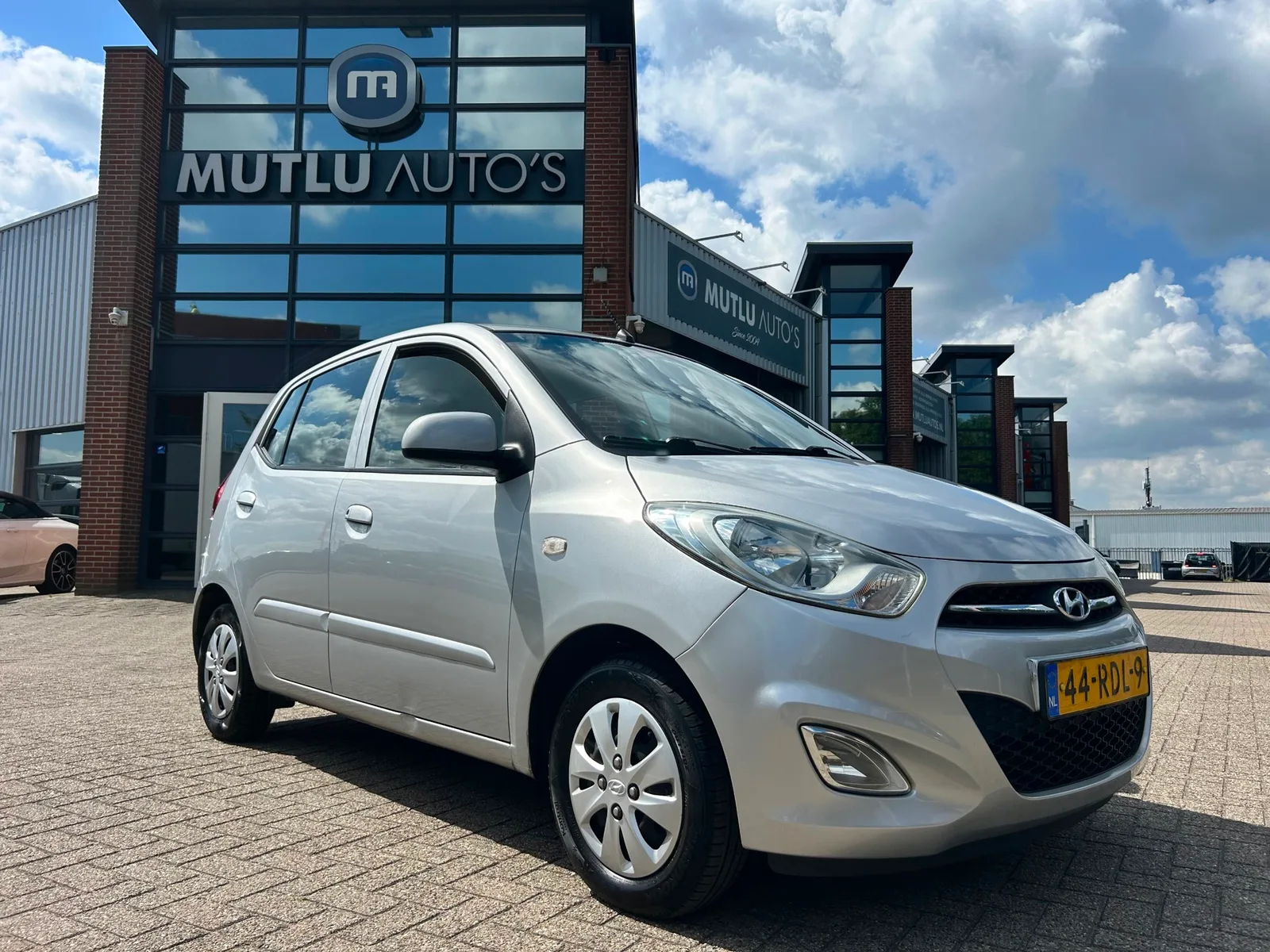 Hyundai i10 (2011) — foto 1
