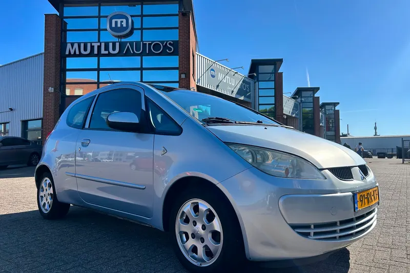Mitsubishi Colt (2005)