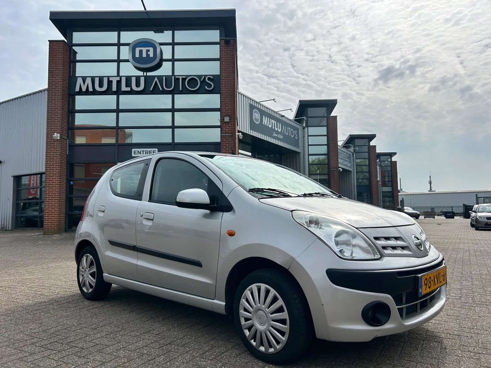 Nissan Pixo (2010) — foto 1