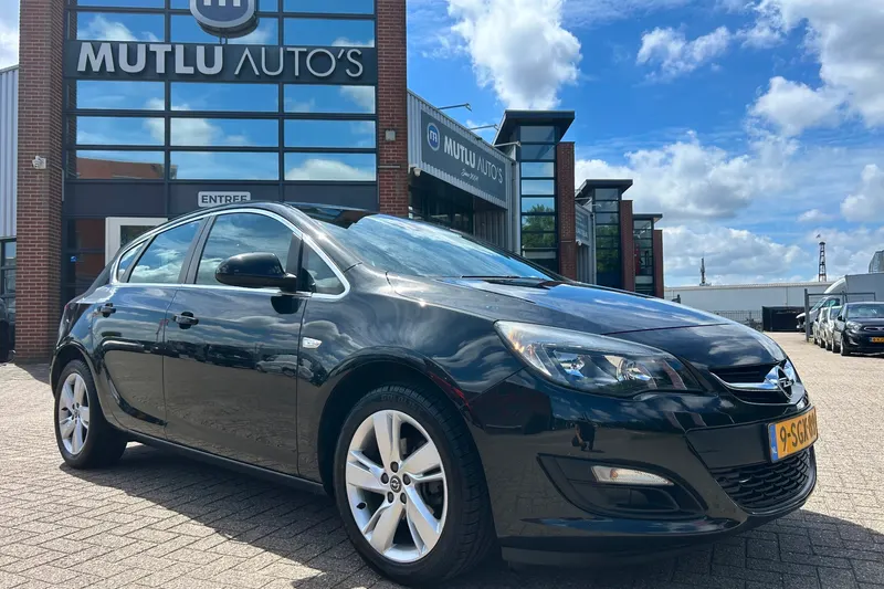 Opel Astra (2013)