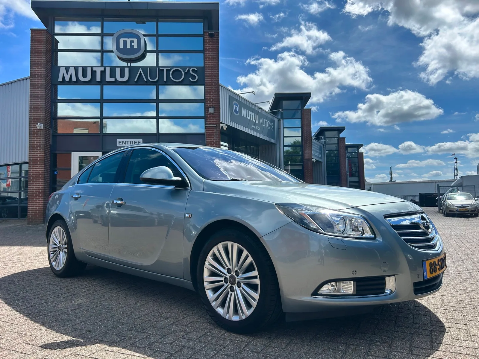 Opel Insignia (2011) — foto 1