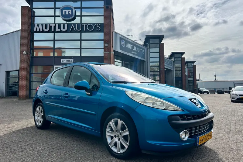 Peugeot 207 (2008)
