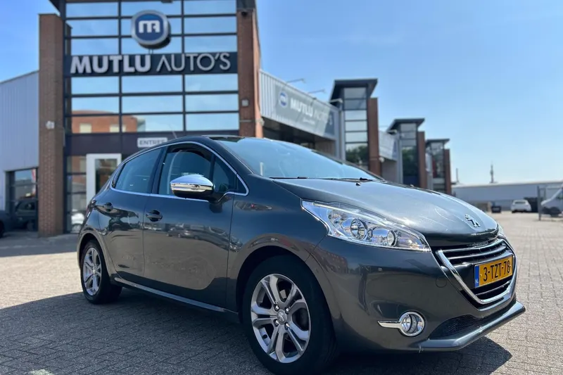 Peugeot 208 (2014)