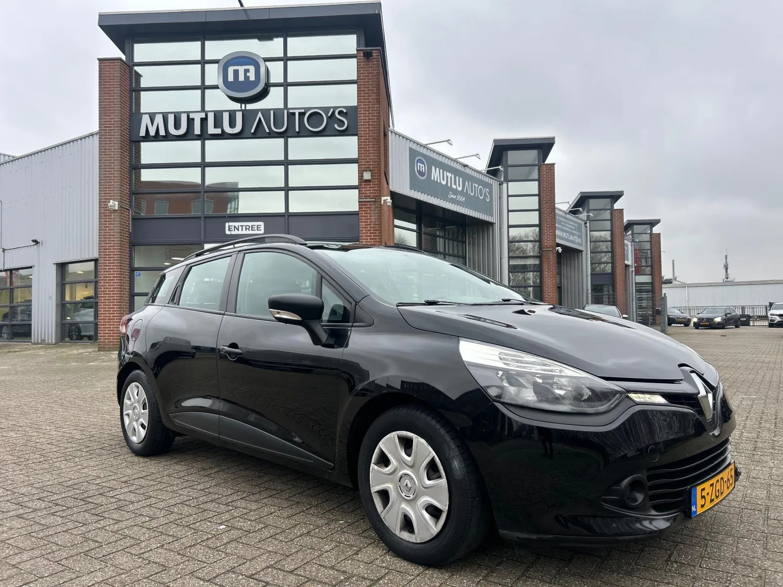 Renault Clio (2015) — foto 1