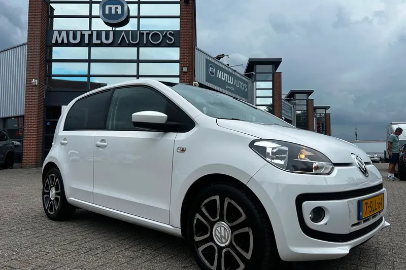 Volkswagen Up! (2013)