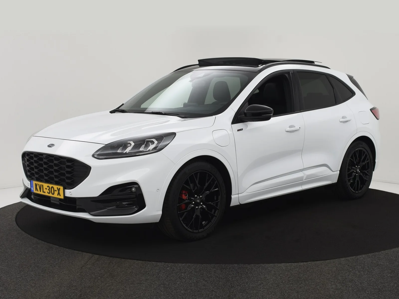 Ford Kuga (2023) — foto 1