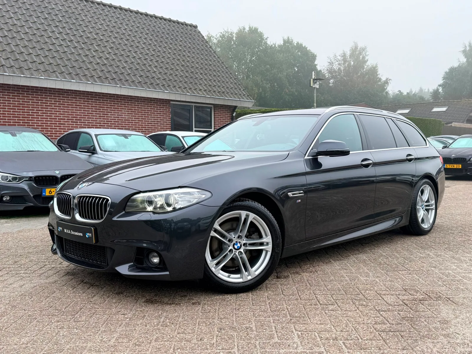 BMW 5-Serie (2015) — foto 1