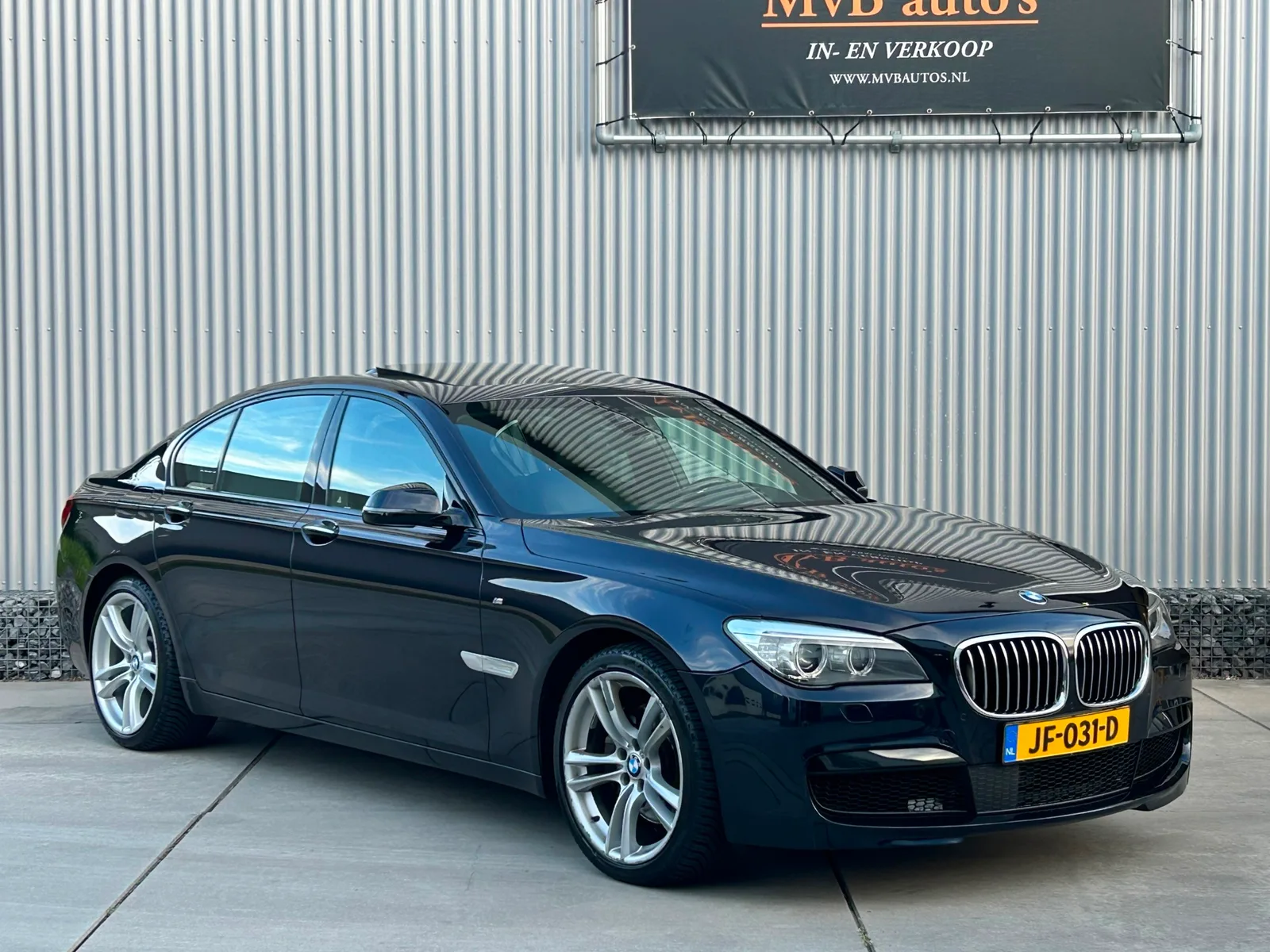 BMW 7-Serie (2015) — foto 1