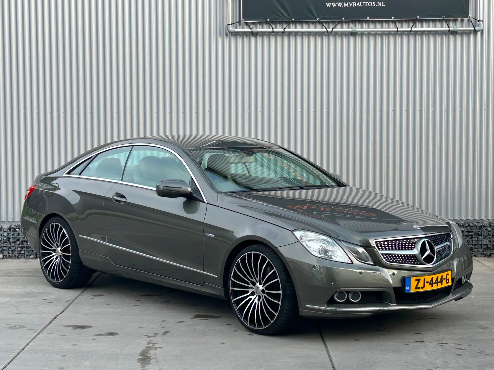 Mercedes-Benz E-Klasse (2009) — foto 1