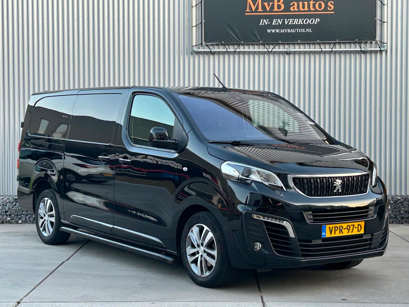 Peugeot Expert (2022) — foto 1