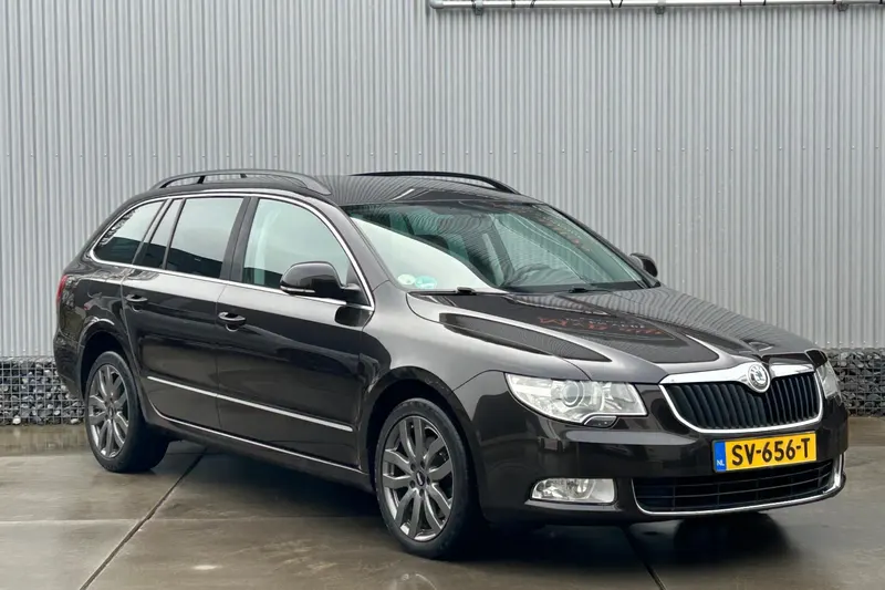 Škoda Superb (2013)