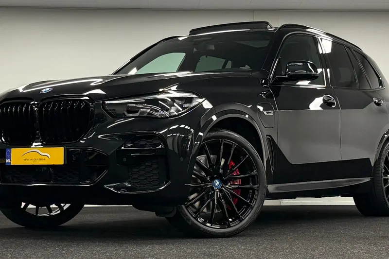 BMW X5 (2022)