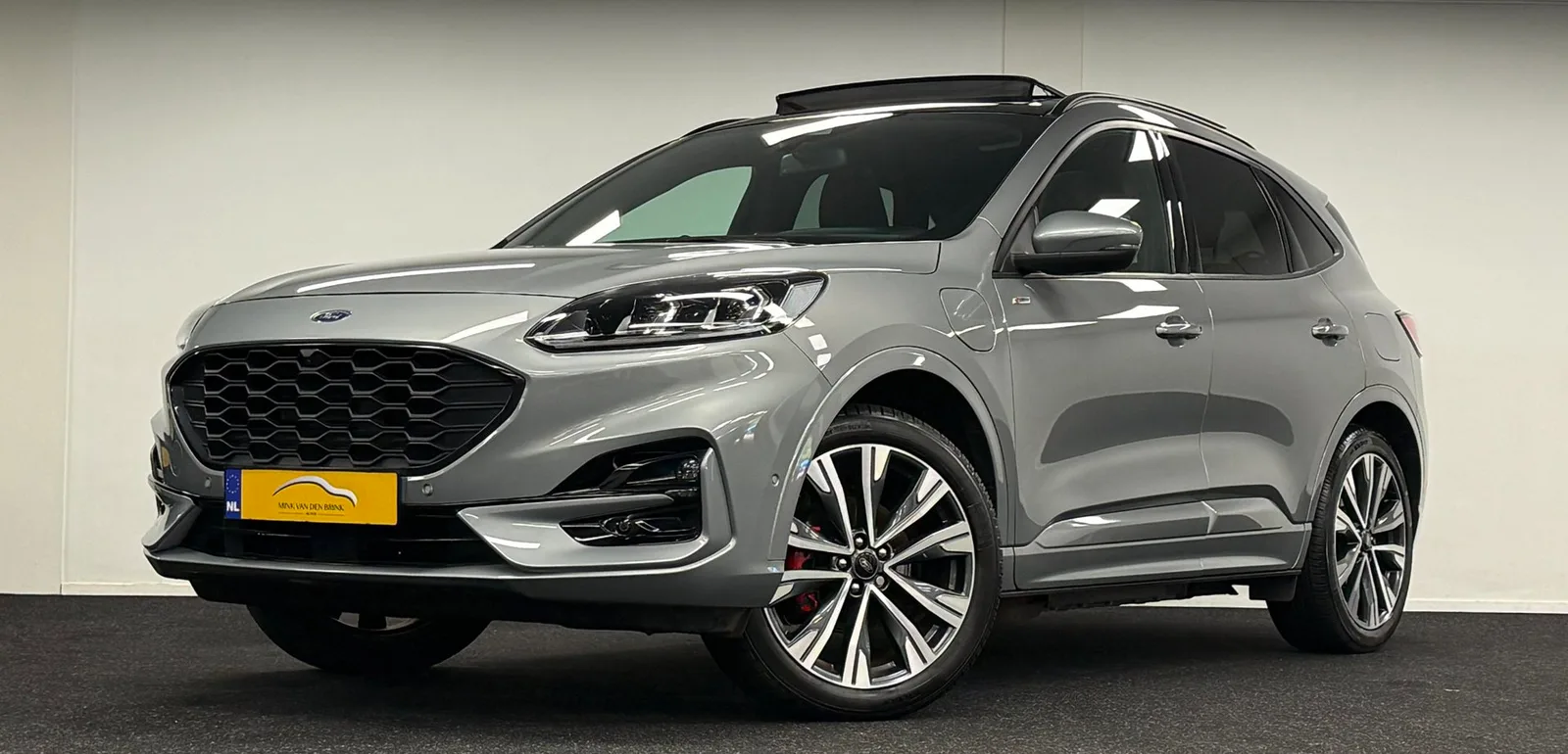Ford Kuga (2023) — foto 1