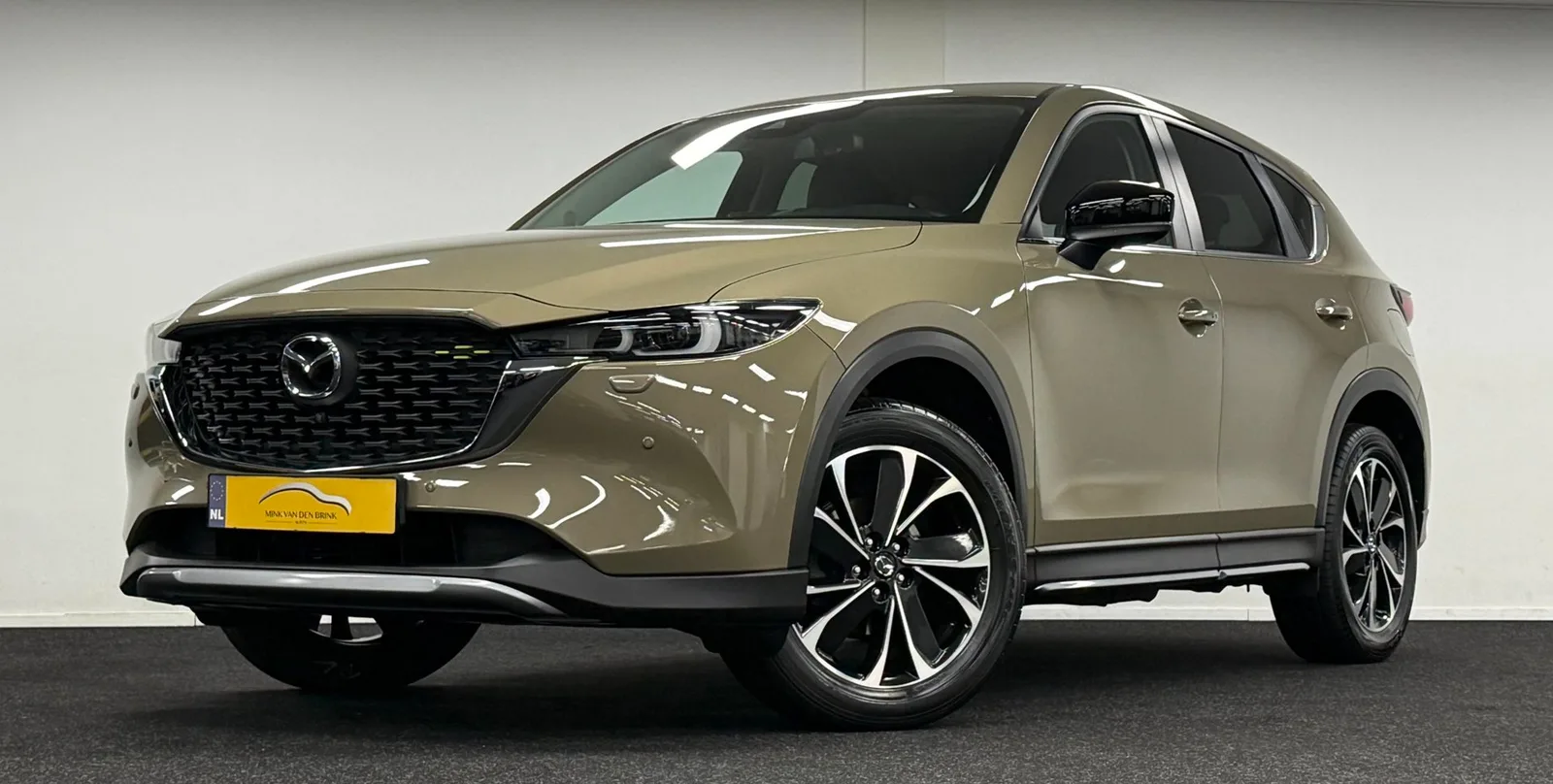 Mazda CX-5 (2022) — foto 1