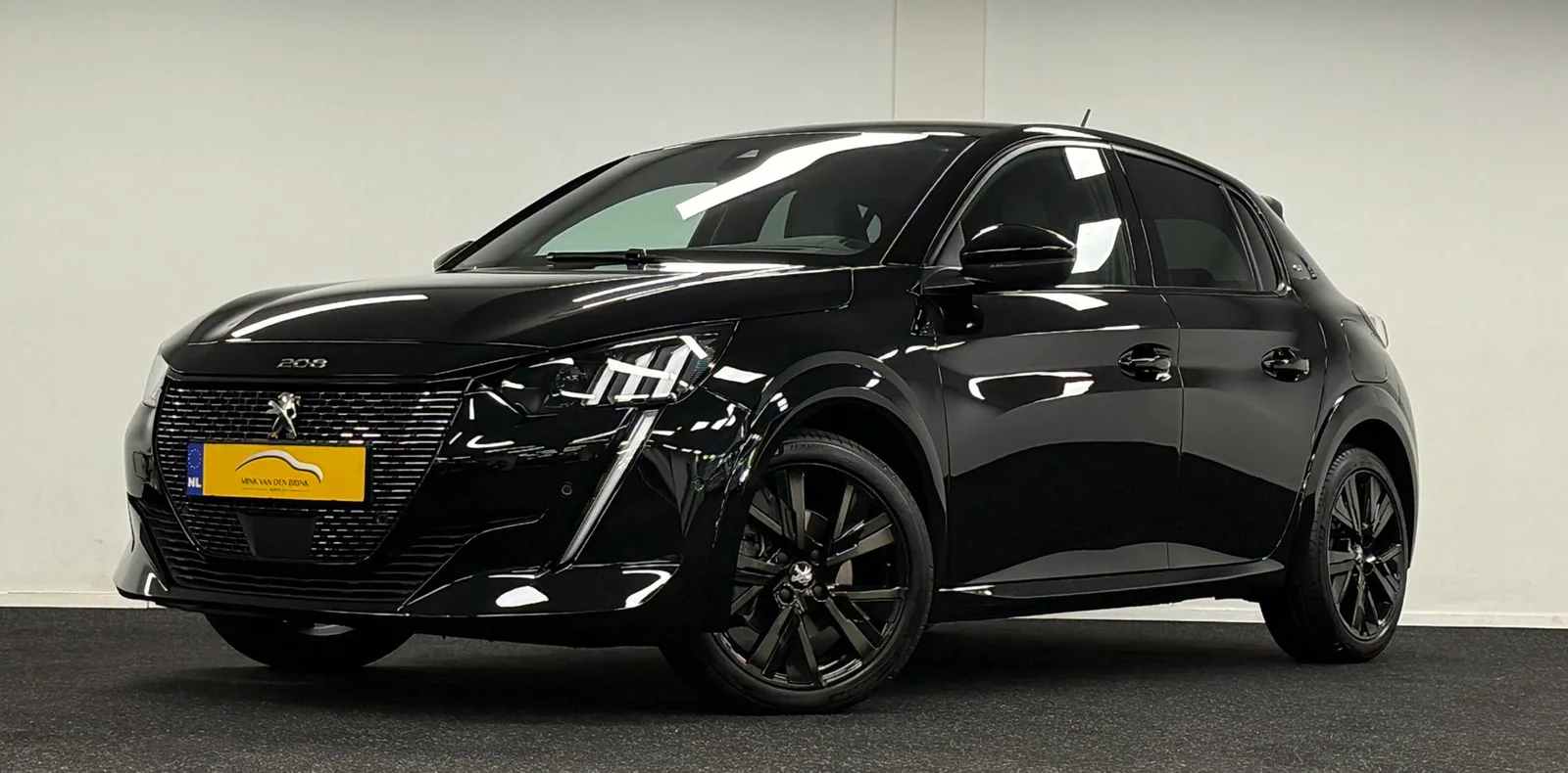 Peugeot 208 (2021) — foto 1