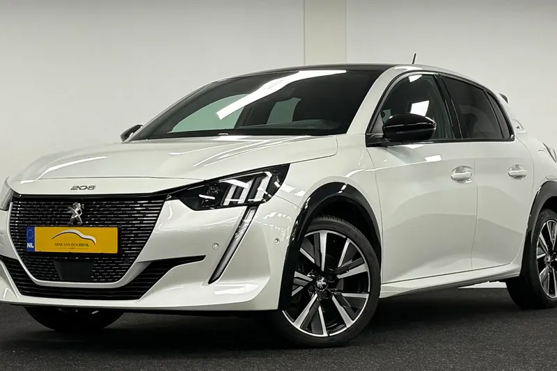 Peugeot 208 (2021)