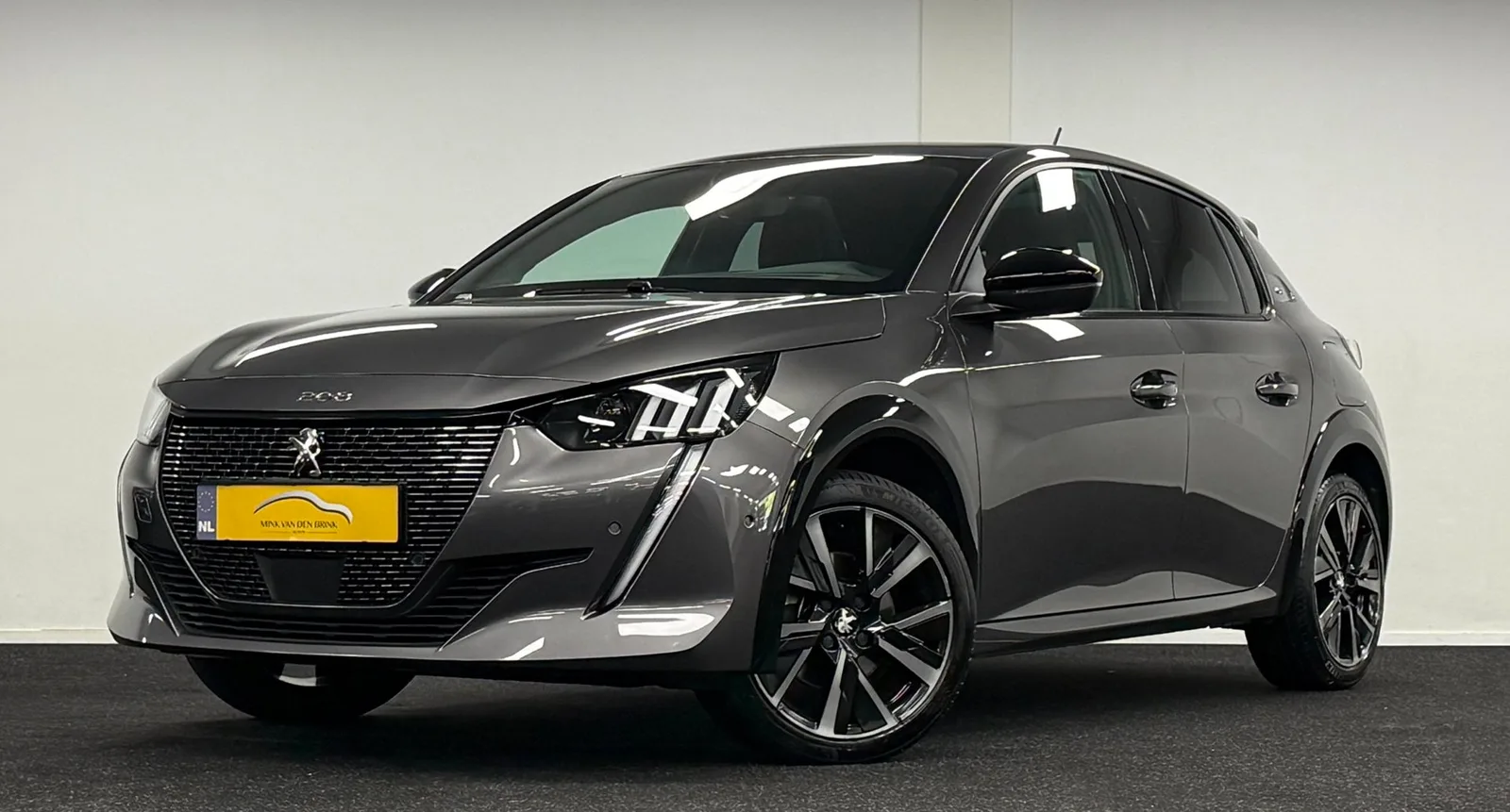 Peugeot 208 (2022) — foto 1