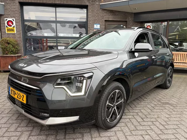Kia Niro (2023) — foto 1