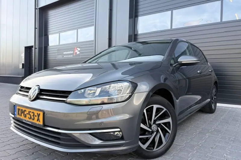 Volkswagen Golf (2018)