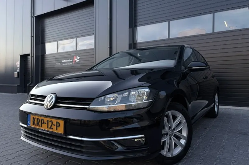 Volkswagen Golf (2017)