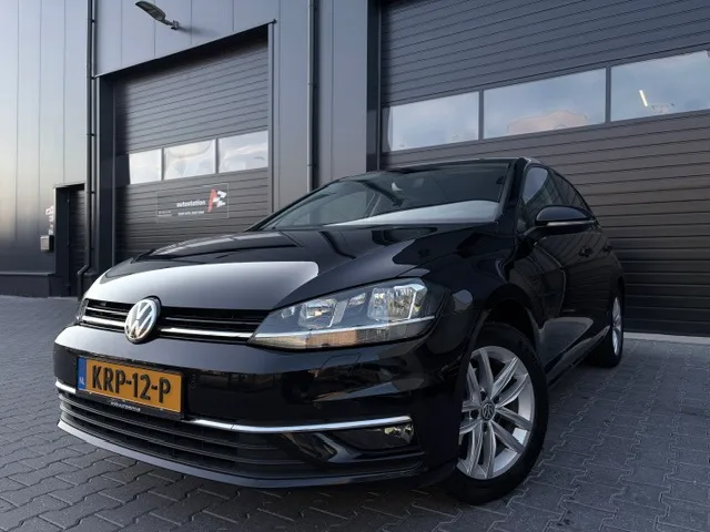 Volkswagen Golf (2017) — foto 1