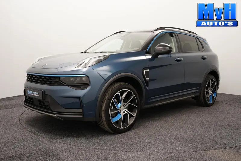 Lynk & Co 01 (2023)
