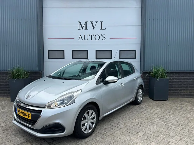 Peugeot 208 (2016) — foto 1