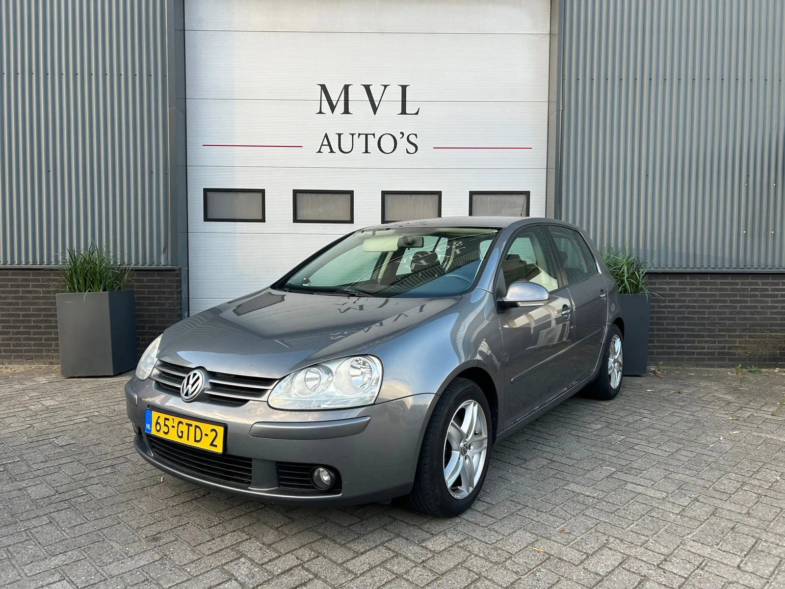 Volkswagen Golf (2008) — foto 1
