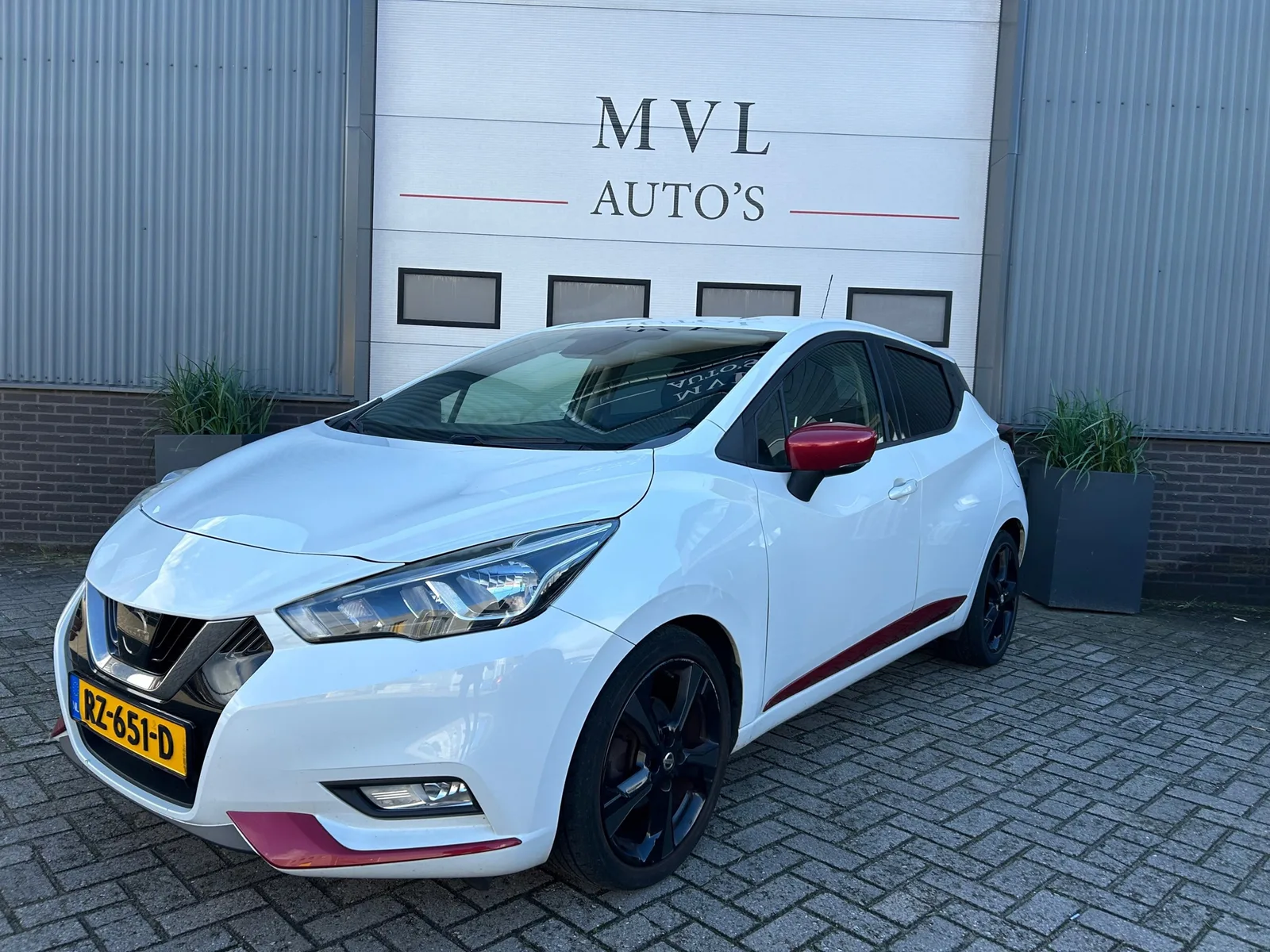Nissan Micra (2018) — foto 1