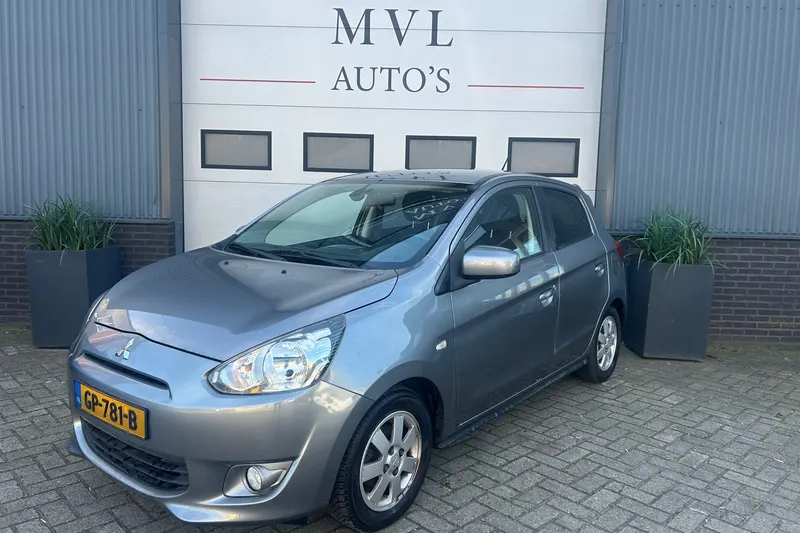 Mitsubishi Space Star (2015)