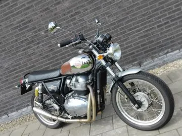 Royal Enfield Interceptor 650 (2021) — foto 1