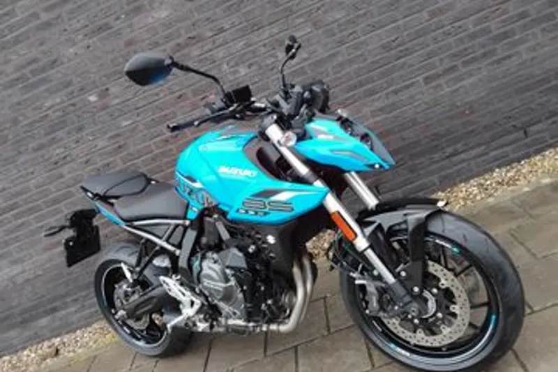 Suzuki GSX-8S (2025)