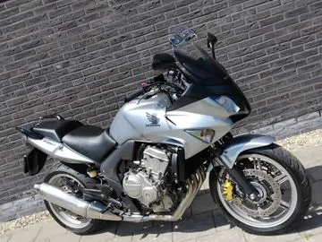 Honda CBF (2008) — foto 1