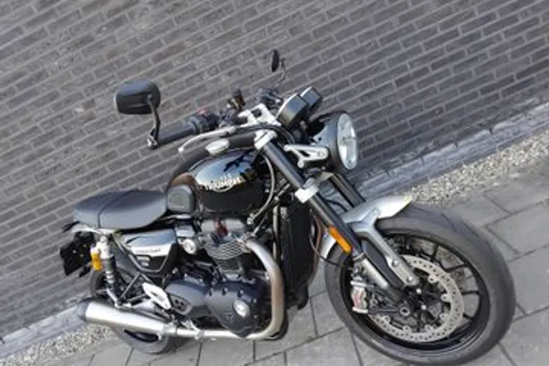 Triumph Speed Twin 1200 (2025)