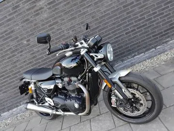 Triumph Speed Twin 1200 (2025) — foto 1