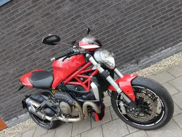 DUCATI MONSTER (2014) — foto 1