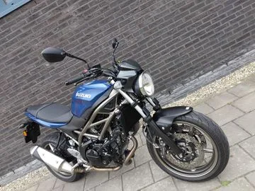 Suzuki SV650 (2025) — foto 1