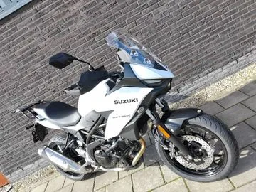 Suzuki SV-7GX (2026) — foto 1