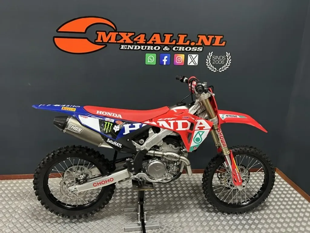 Honda CRF 250 (2026) — foto 1