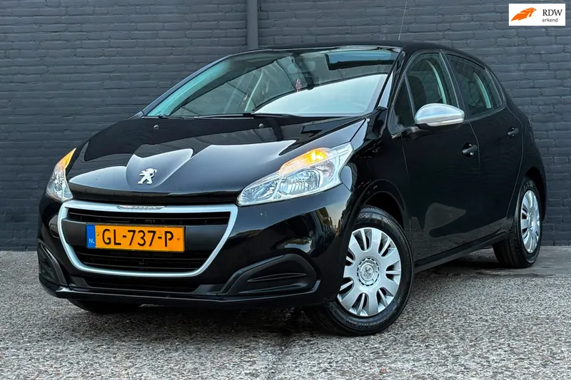 Peugeot 208 (2015)
