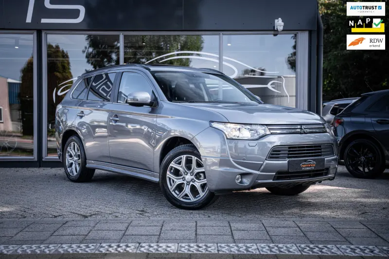 Mitsubishi Outlander (2013)
