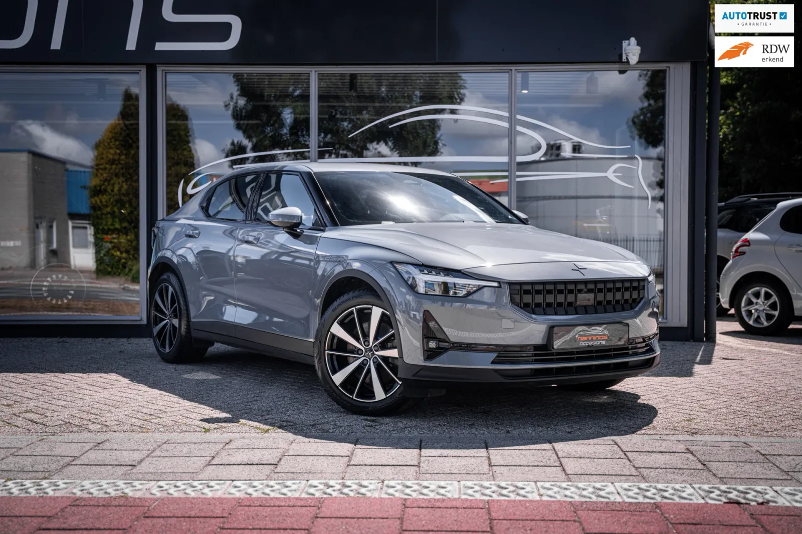 Polestar 2 (2022) — foto 1