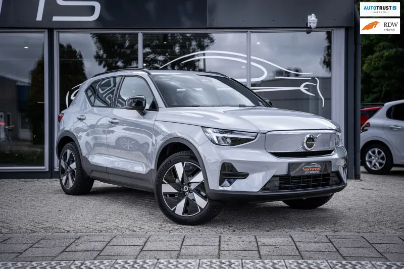 Volvo XC40 (2024)