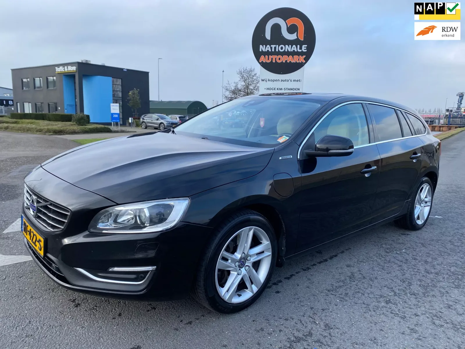 Volvo V60 (2015) — foto 1