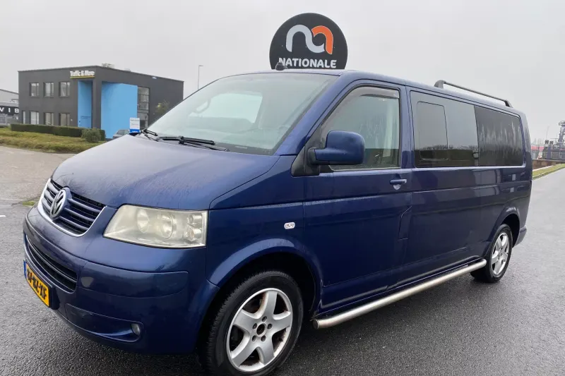 Volkswagen Caravelle (2005)