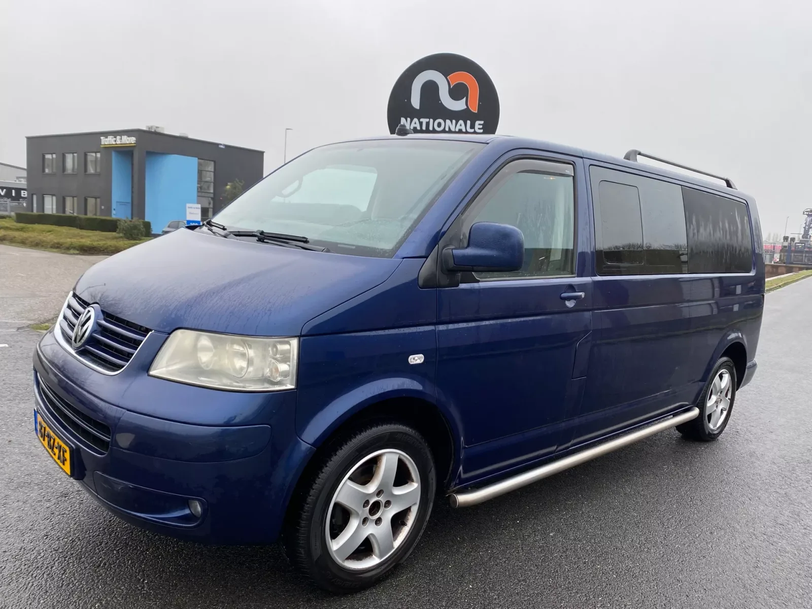 Volkswagen Caravelle (2005) — foto 1