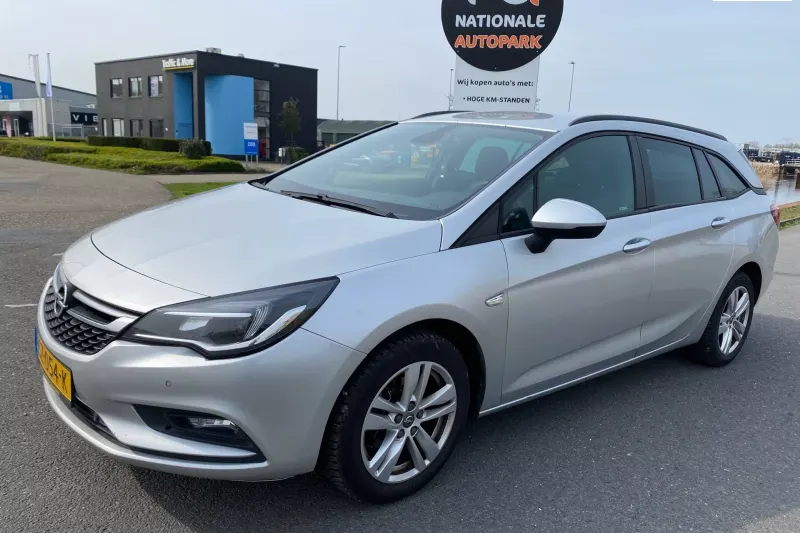 Opel Astra (2017)