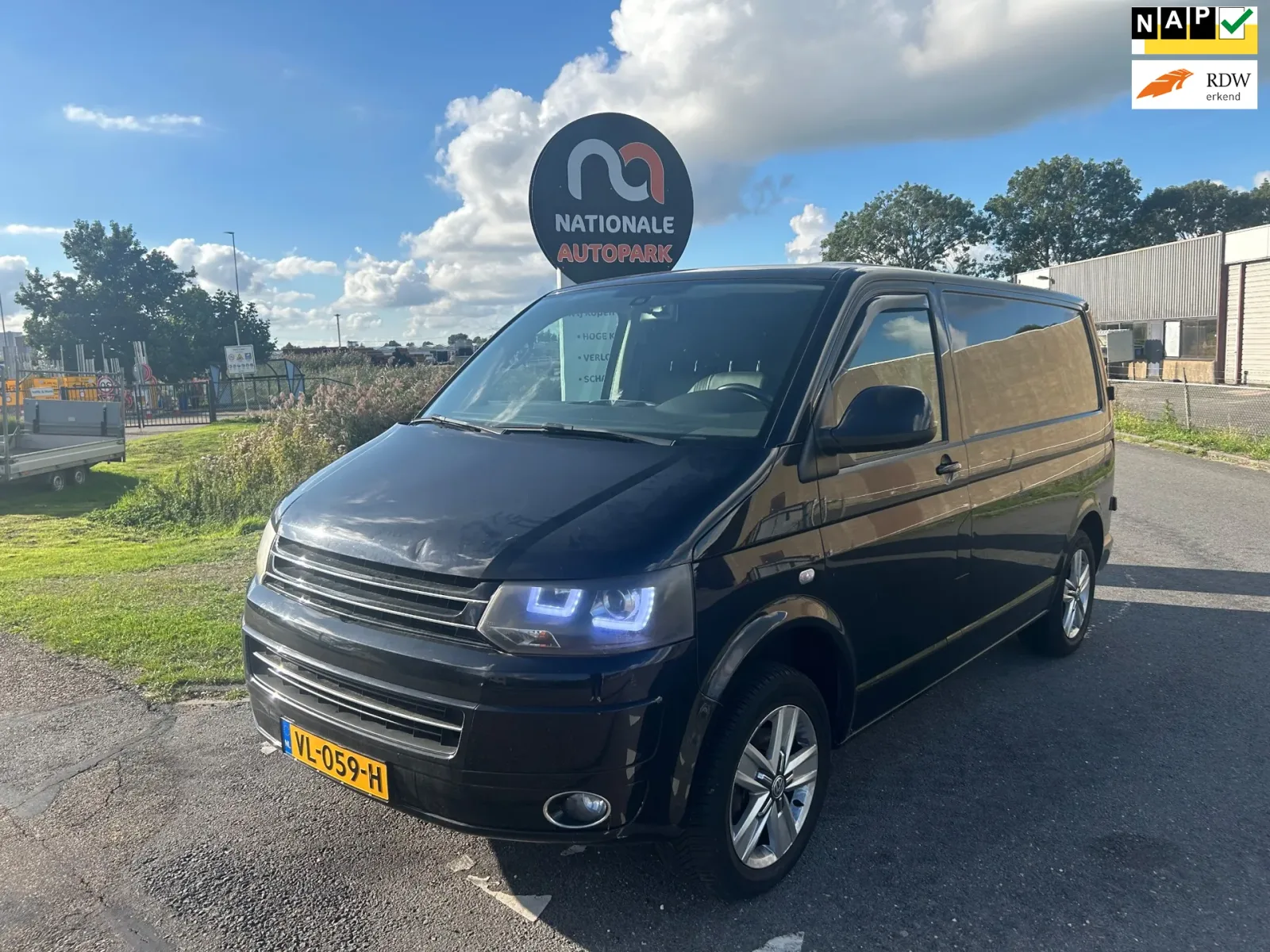 Volkswagen Transporter (2015) — foto 1