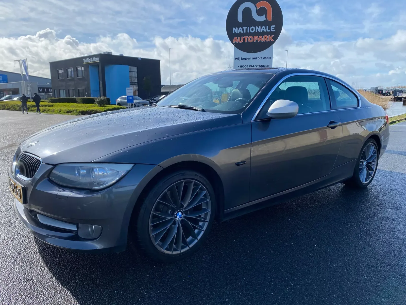 BMW 3-Serie (2011) — foto 1
